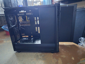 Fractal Design Define 7 XL (Aknata) (2 foto / 4)