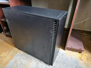 Korpus Fractal Design Define 7 XL (1 foto / 3)