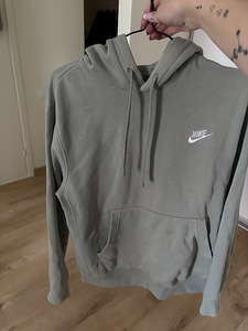 Müüa Nike pusa (1 foto / 2)
