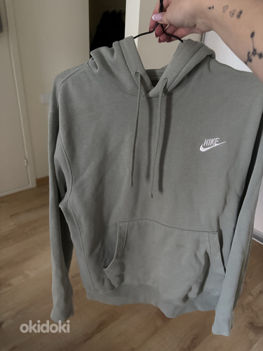 Продается толстовка Nike