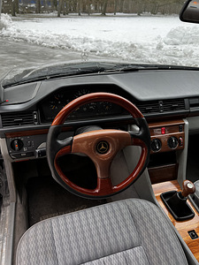 Mercedes benz W124 E230 (9 foto / 12)