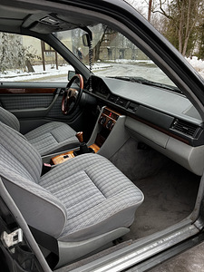 Mercedes benz W124 E230 (12 foto / 12)