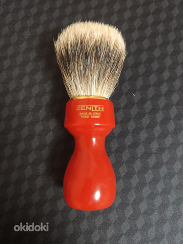 Raseerimispintsel. Zenith M12 habemeajamispintsel.