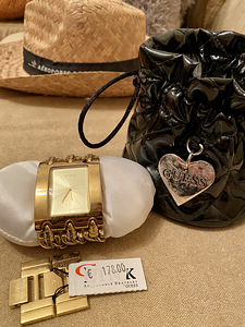 Часы Guess (2 фото из 5)
