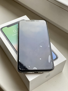 iPHONE X, 256 GB (3 foto / 4)
