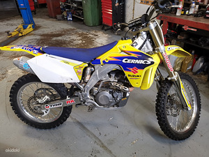 Suzuki RM-Z450 (1 foto / 2)