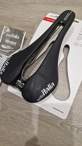 Sadul + Original Selle Italia SLR BOOST SADUL 145×248mm (4 foto / 6)