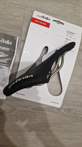 Sadul + Original Selle Italia SLR BOOST SADUL 145×248mm (5 foto / 6)