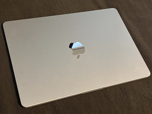 Macbook Air M2 13.3 16gb/256gb ENG (1 фото из 3)