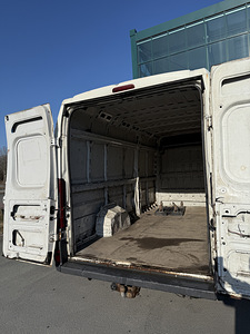 Peugeot Boxer 2.2 96kW L4H2 (8 foto / 10)
