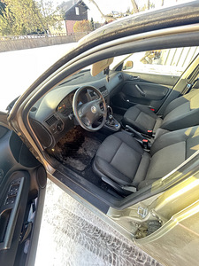 Vw bora 1.6 (6 foto / 7)