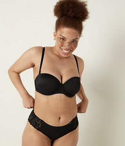 Victoria Secreti büst (4 foto / 4)