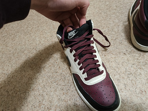 Кроссовки Nike (2 фото из 7)
