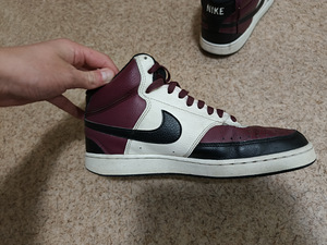 Кроссовки Nike (5 фото из 7)