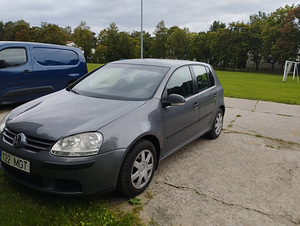 VW golf 5 (2 фото из 5)