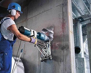Teemantlõikus veega / Diamond cutting on beton (1 foto / 1)