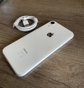 Apple iPhone XR 64gb (1 foto / 3)