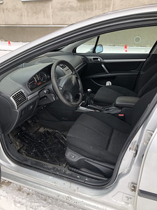 Продается Peugeot 407. (9 фото из 10)