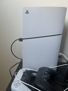 Sony PlayStation 5, 1TB, komplekt (2 foto / 8)