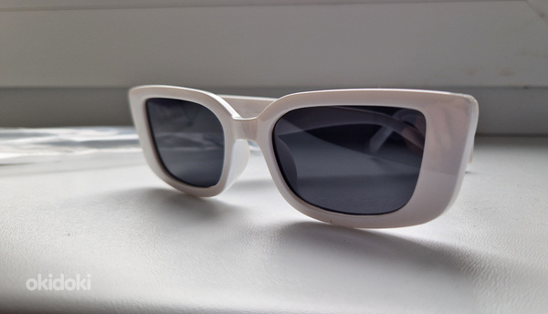 Продам стильные женские солнцезащитные очки (фото #1)