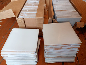 Valged keraamilised plaadid 15x15 (2 foto / 3)