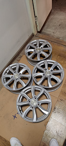 Rattad 4x114 R15 (2 foto / 8)
