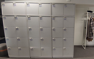 Koodiga lukustatav 10 uksega hoiukapp EFG (uueväärne), 2 tk (6 foto / 6)