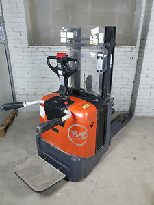 Tõstuk/virnastaja BT SPE125L (2 foto / 10)