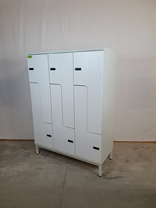 Kapp, riidekapp, garderoobikapp, metallkapp, Z-uksega (1 foto / 8)