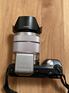 Sony Alpha NEX-5 + Sony E-mount 18-55 objektiiv (5 foto / 8)
