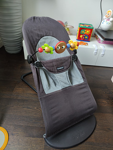 Кресло-качалка Babybjorn (2 фото из 2)