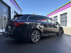 Toyota Avensis 1.8 108kW (3 foto / 9)