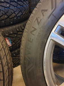 Uued Bridgestone Alenza rft 245/50 19 tolli + M veljed kasut (3 foto / 4)