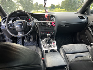 Audi A5 S-line (7 foto / 7)
