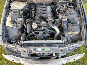 BMW E39 520d 2002 touring (1 foto / 10)