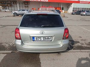 Toyota Avensis 2.4 VVTi 120kW бензин автомат 2010 (4 фото из 13)