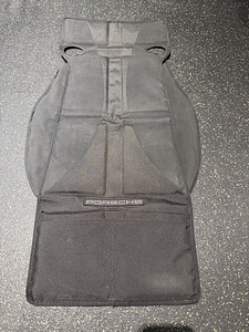 Porsche Junior Plus Seat G2 (15–36 kg) + ISOFIX alusmatt (2 foto / 3)