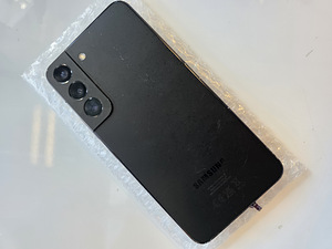 Samsung Galaxy S22 8/128GB Black (1 foto / 2)