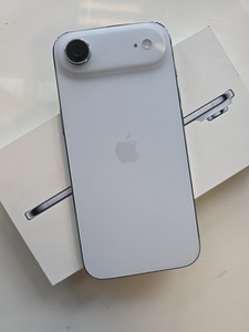 iPhone Air 256Gb White (1 foto / 2)