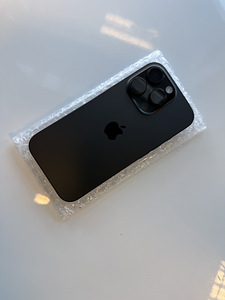 iPhone 16 Pro 128GB Black (1 foto / 4)