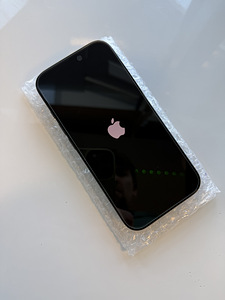 iPhone 16 Pro 128GB Black (2 foto / 4)