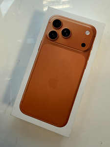 iPhone 17 Pro Max 256GB НОВЫЙ (2 фото из 4)