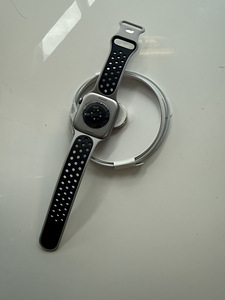 Apple watch 11 GPS 46mm (2 foto / 4)