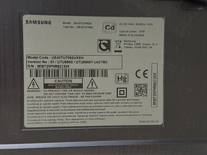 Samsung Crystal CU8000 43 TV Teler (2 foto / 3)