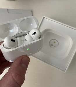 Apple AirPods Pro, 2nd gen (4 foto / 6)