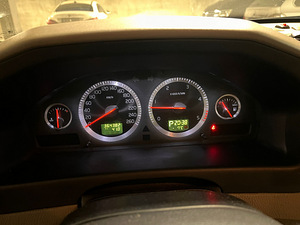 Volvo V70 2,4D 120kw 2007a. (6 foto / 14)