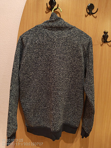 Soe naiste kampsun S-M (2 foto / 2)