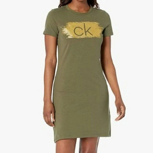 Calvin Klein vabaaja kleit kapuutsiga, suurus M