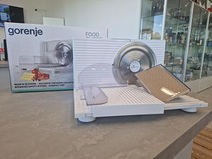Слайсер Gorenje R401W (2 фото из 3)