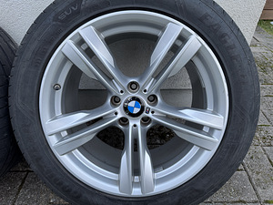Диски BMW Style 467M R19 с летними шинами (5 фото из 10)
